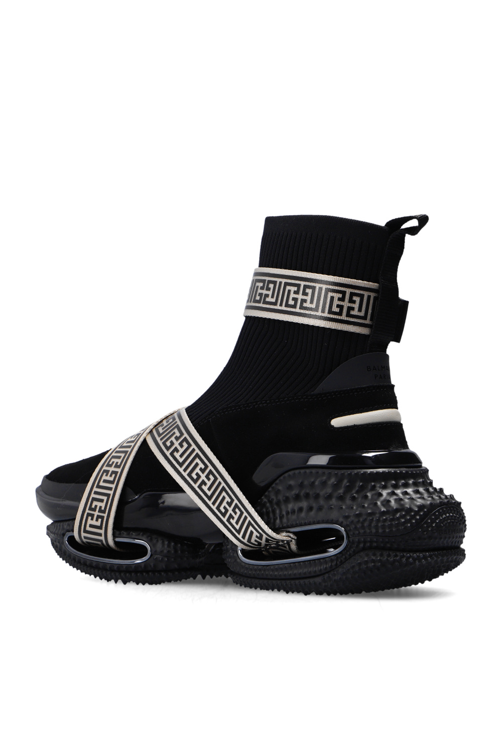 The EE Premium Strap Sock Sneakers gives the popular sock